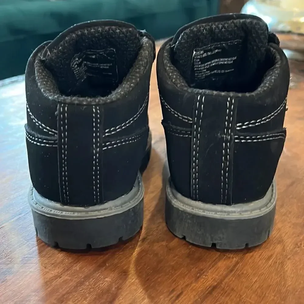TODDLER EMPIRE WATER RESISTANT CHUKKA BOOT, size 6T! NWOT!